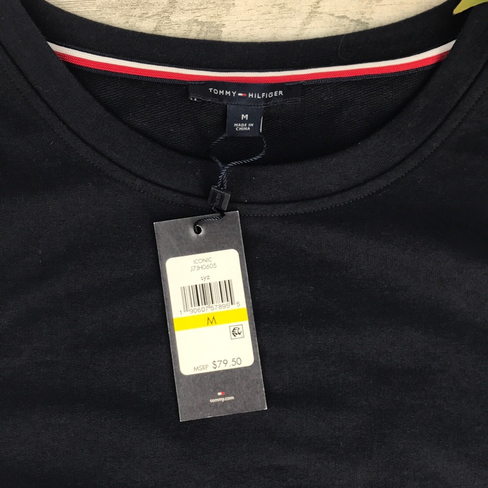 Tommy Hilfiger top size M NWT - Picture 5 of 5